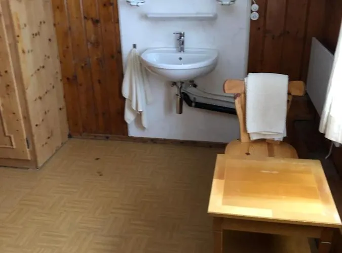 Konukevi Rest Bellavista Maloja